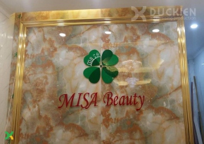 Backdrop lễ tân thẩm mỹ viện Misa Beauty