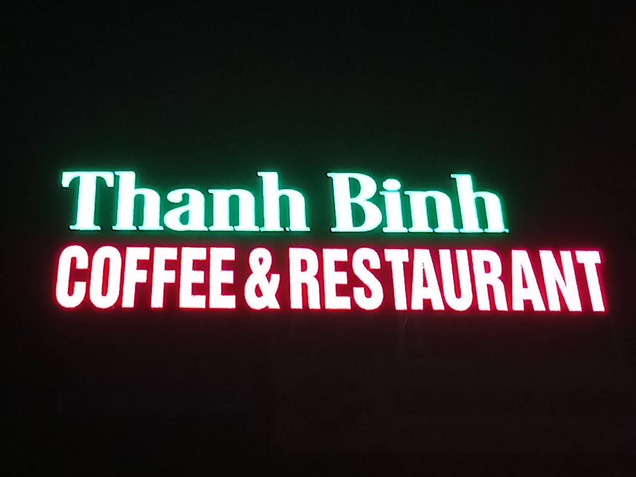 Biển quảng cáo chữ nổi gắn LED cho quán café