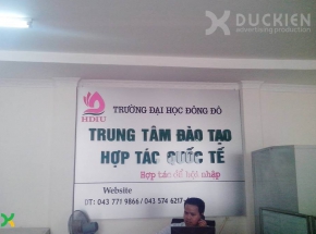 Backdrop lễ tân Đại học Phương Đông